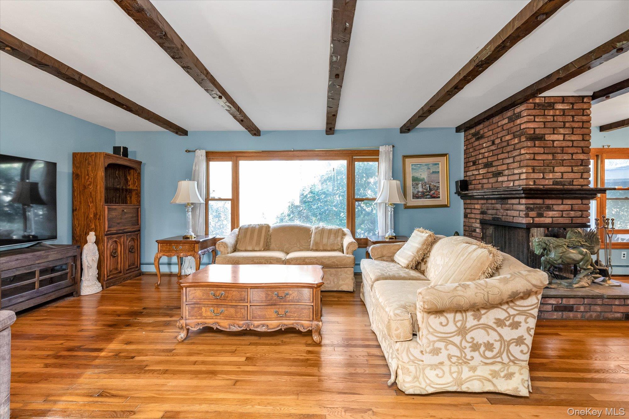 20 Michaels Lane, Old Brookville, NY 11545