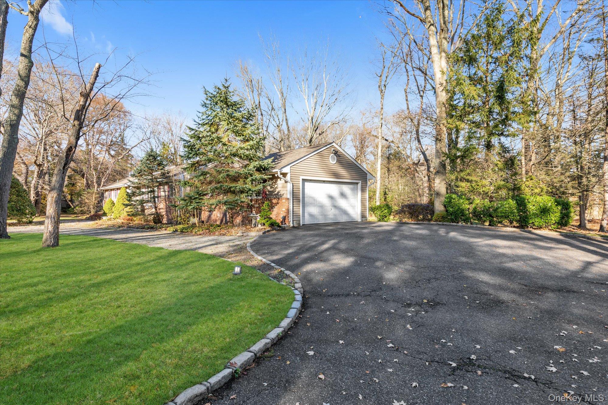 20 Michaels Lane, Old Brookville, NY 11545