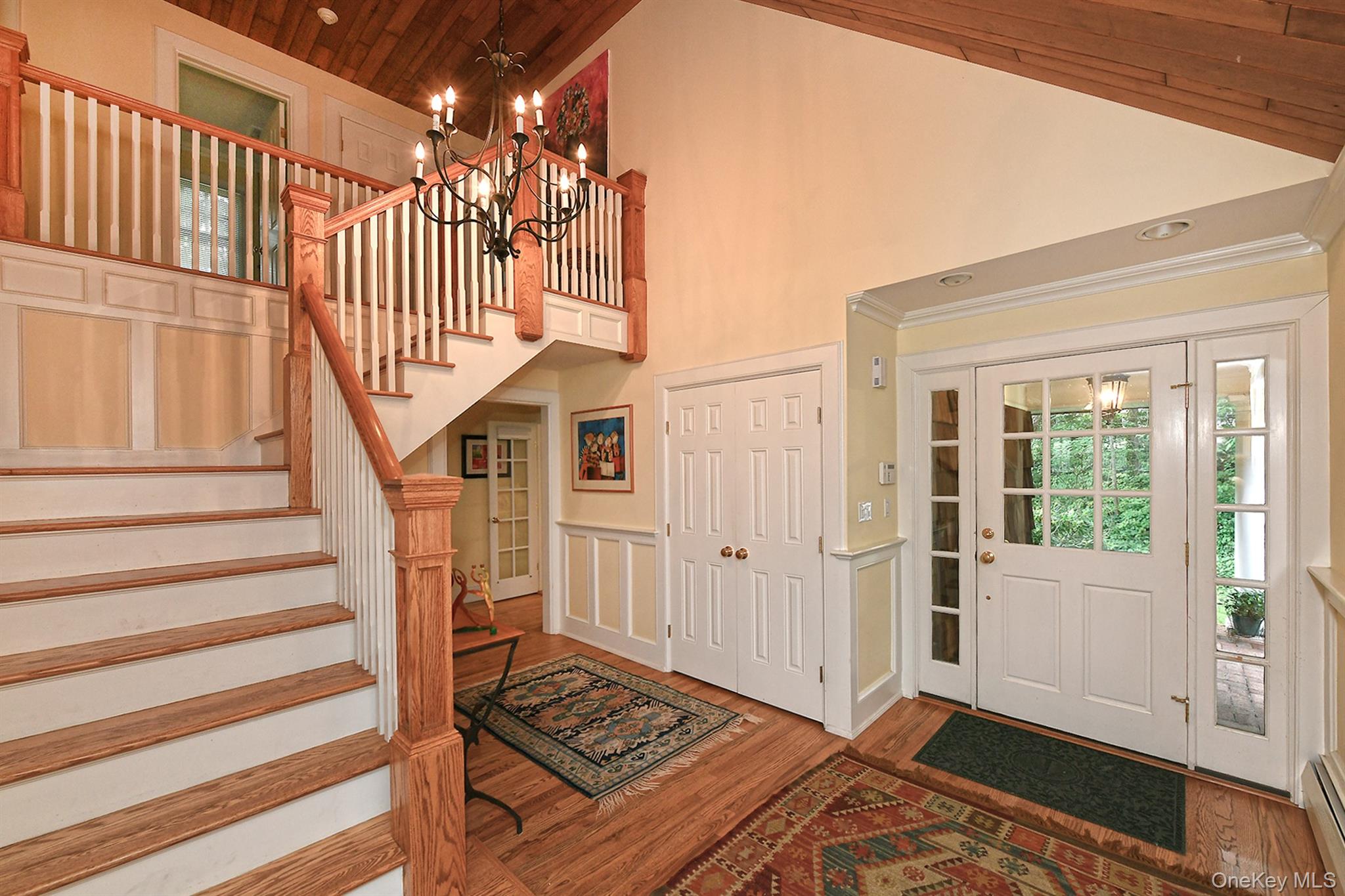 21 W Mall Drive, Huntington, NY 11743