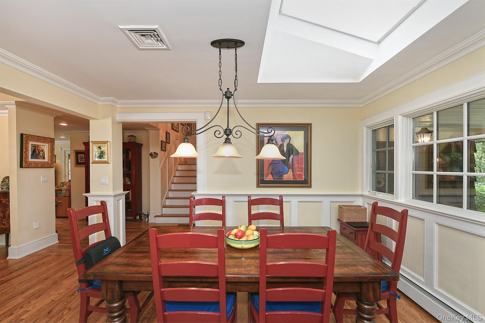 21 W Mall Drive, Huntington, NY 11743