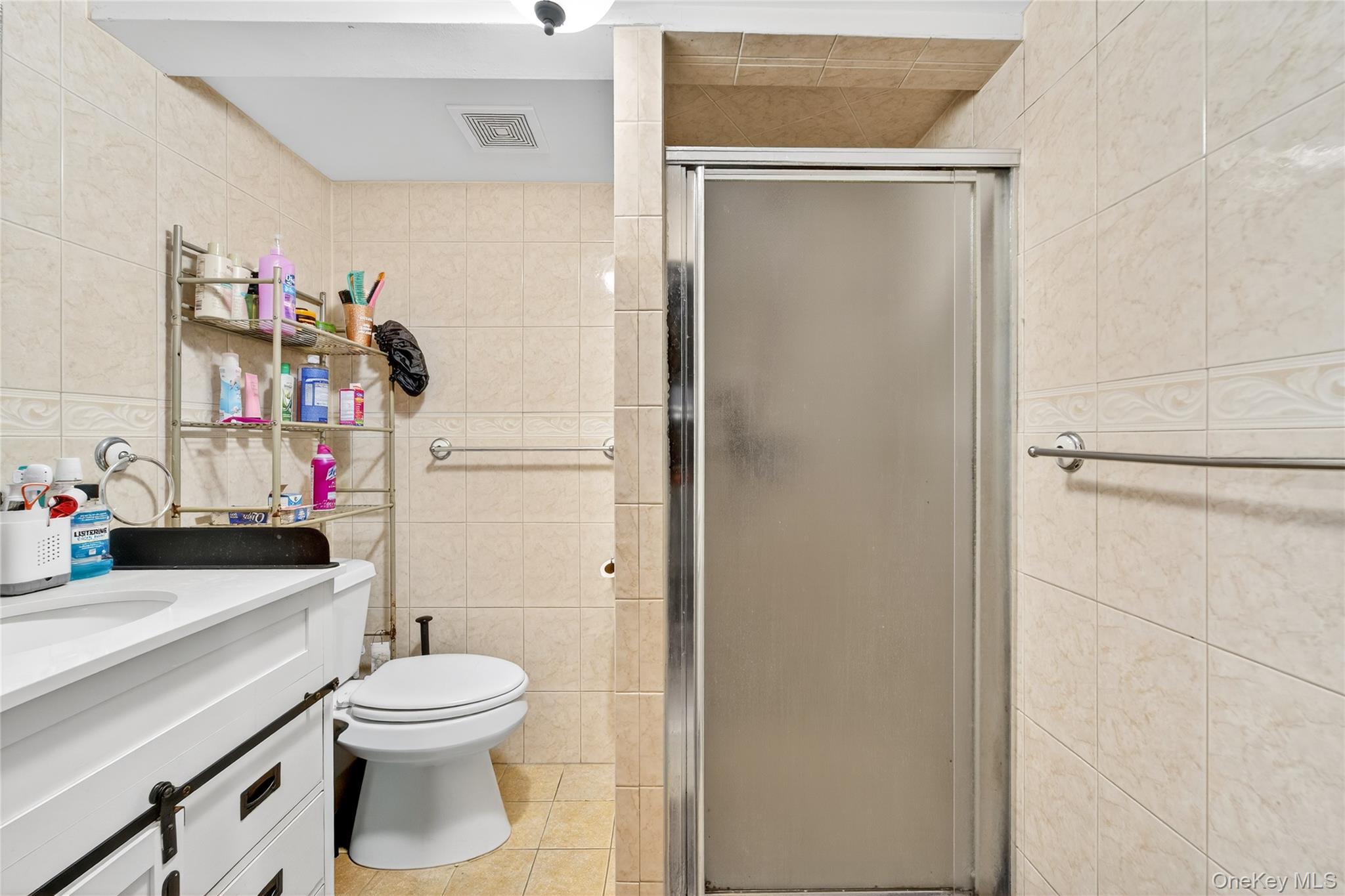 588 Newton Avenue, Uniondale, NY 11553