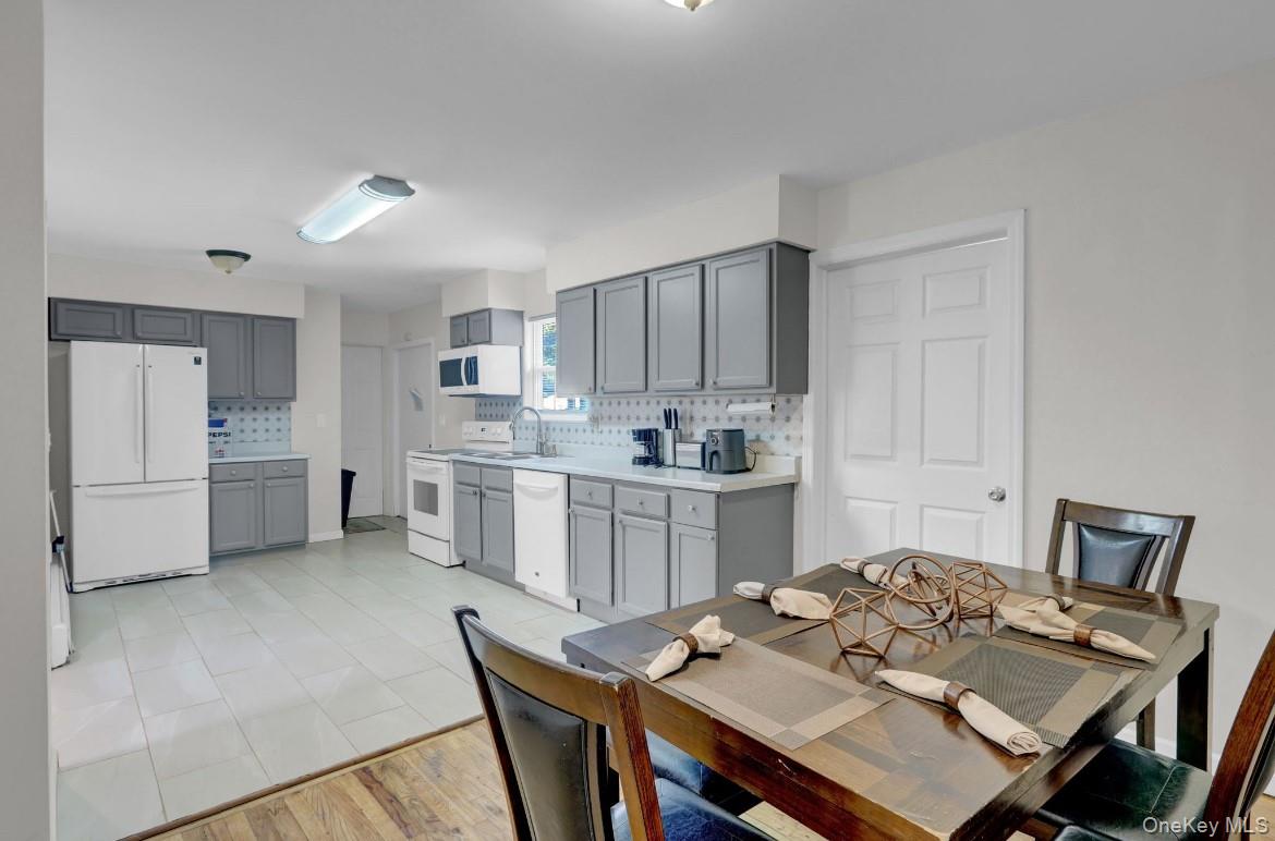 125 Grand Avenue, Shirley, NY 11967