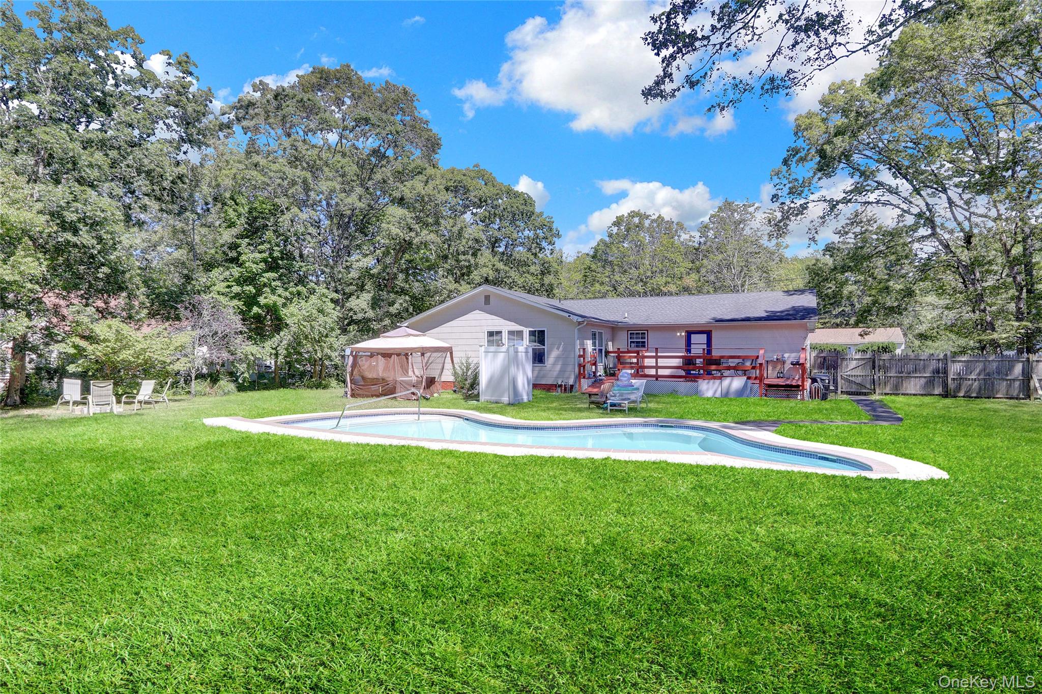 125 Grand Avenue, Shirley, NY 11967