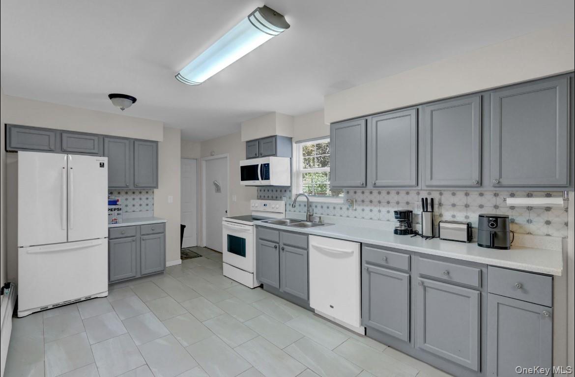 125 Grand Avenue, Shirley, NY 11967