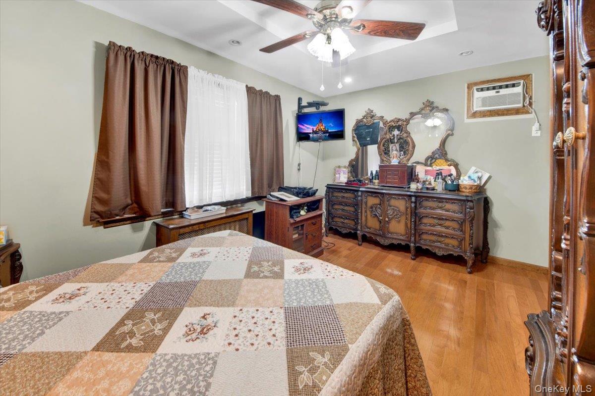 1630 Radcliff Avenue, Bronx, NY 10462