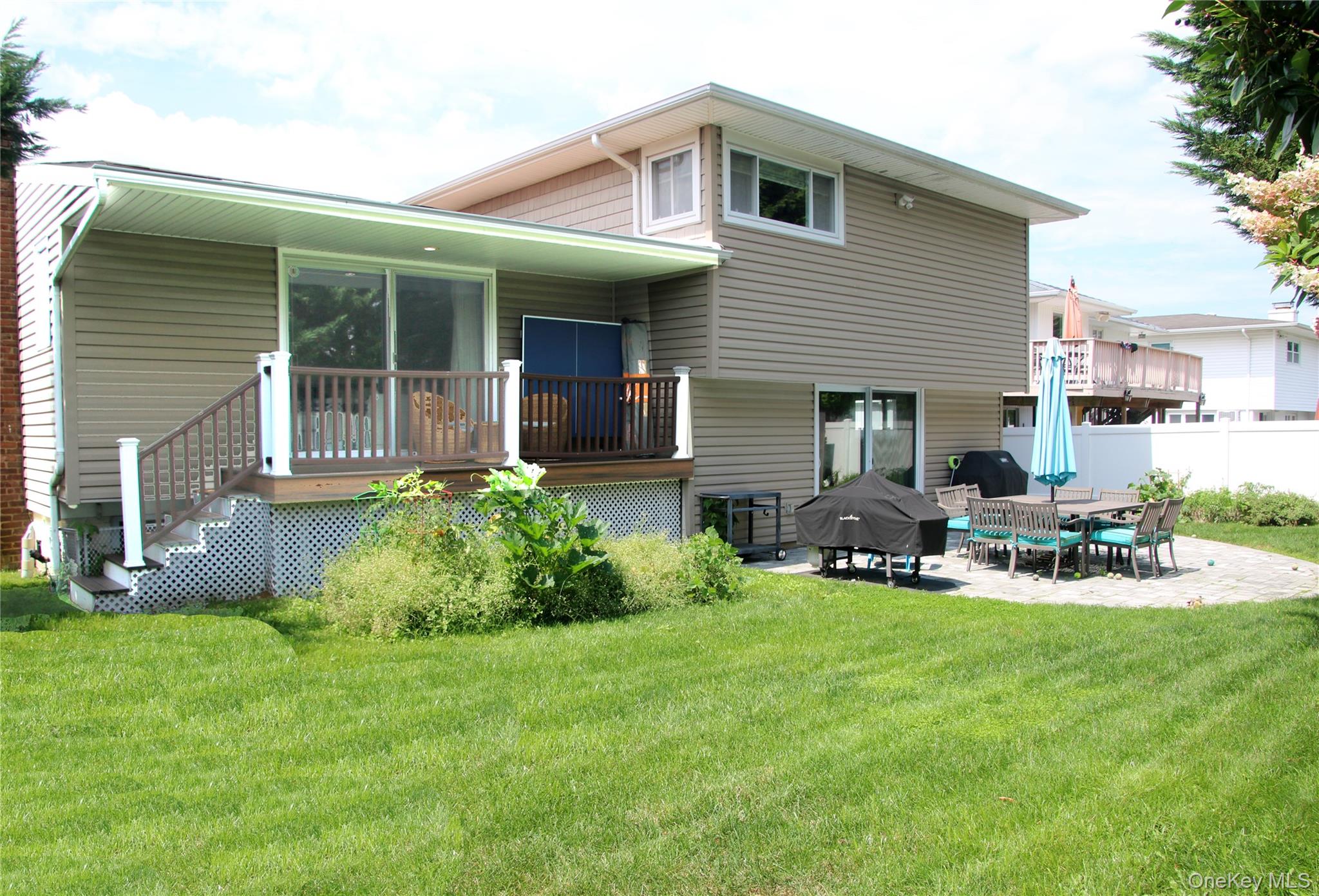 1944 Lowell Lane, Merrick, NY 11566