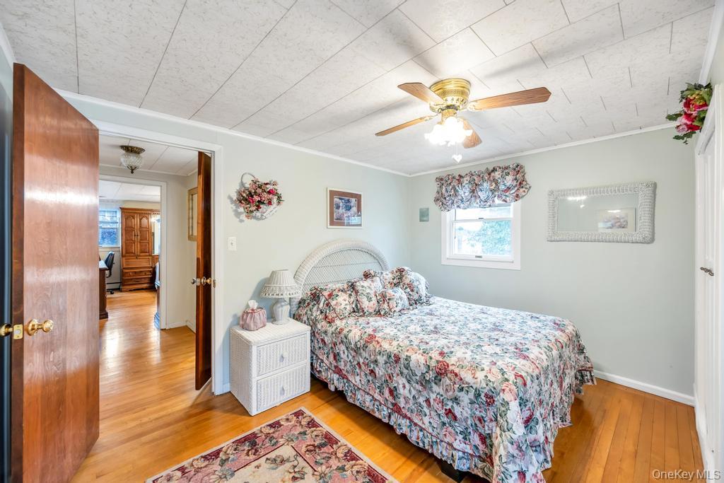 87 Underhill Avenue, Hicksville, NY 11801