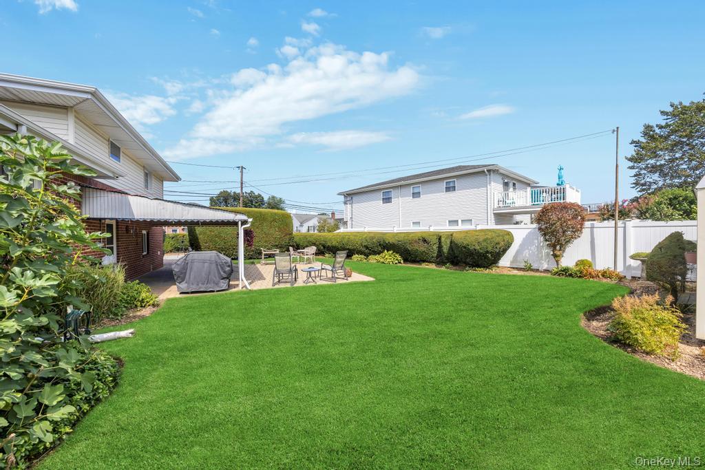 338 Stewart Avenue, Bethpage, NY 11714