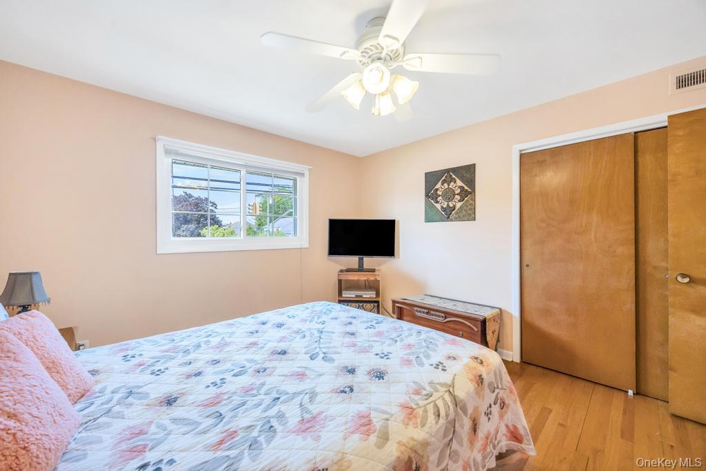 338 Stewart Avenue, Bethpage, NY 11714