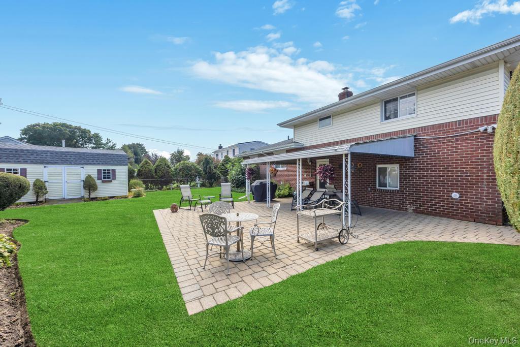 338 Stewart Avenue, Bethpage, NY 11714