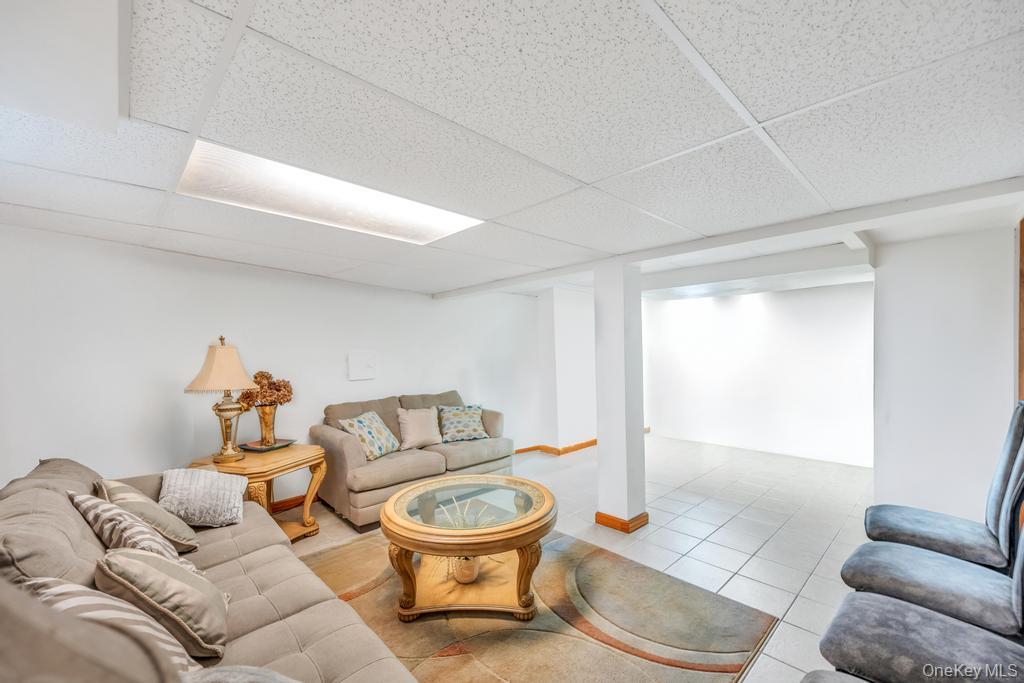 22 Terrace Place, Hicksville, NY 11801