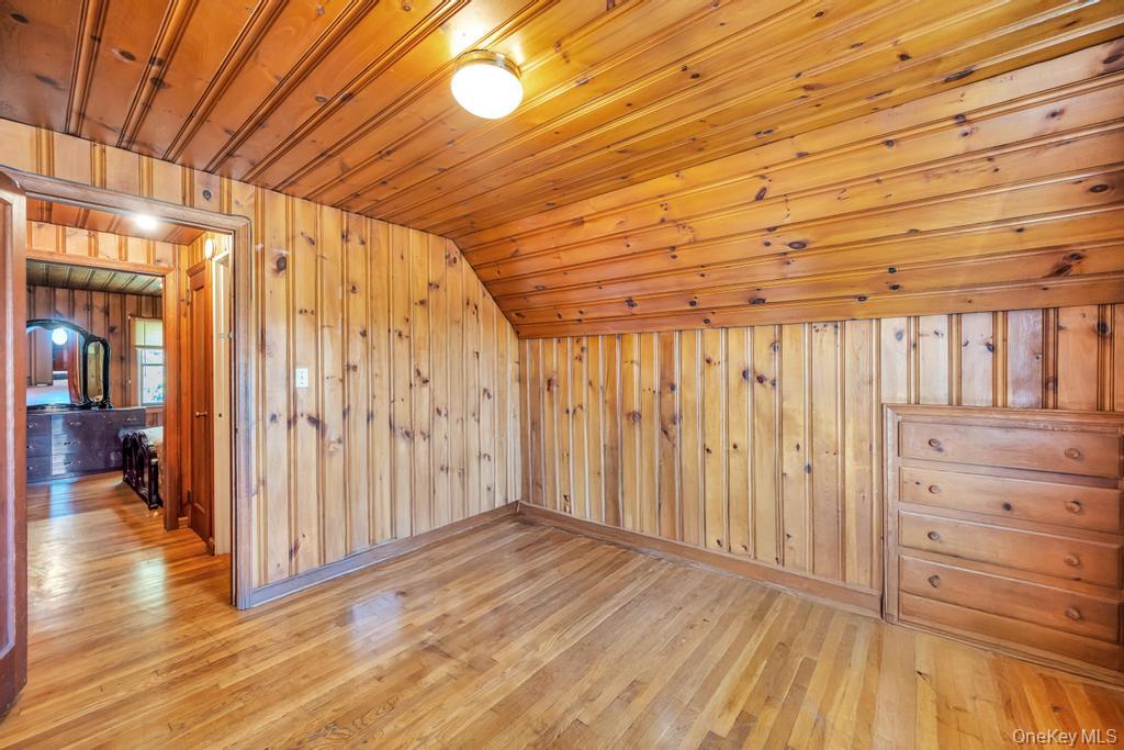 22 Terrace Place, Hicksville, NY 11801