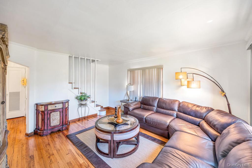 22 Terrace Place, Hicksville, NY 11801