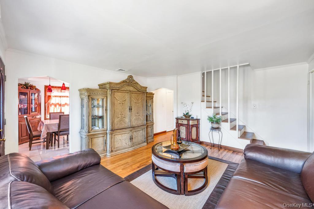 22 Terrace Place, Hicksville, NY 11801