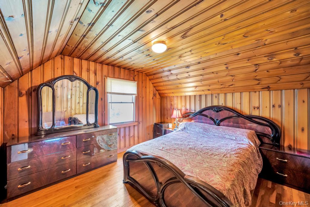 22 Terrace Place, Hicksville, NY 11801