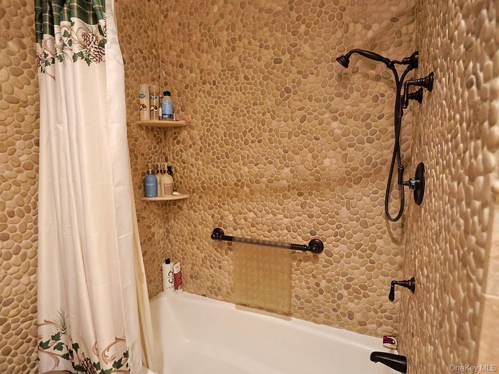 10 Fountayne Court, Washingtonville, NY 10992