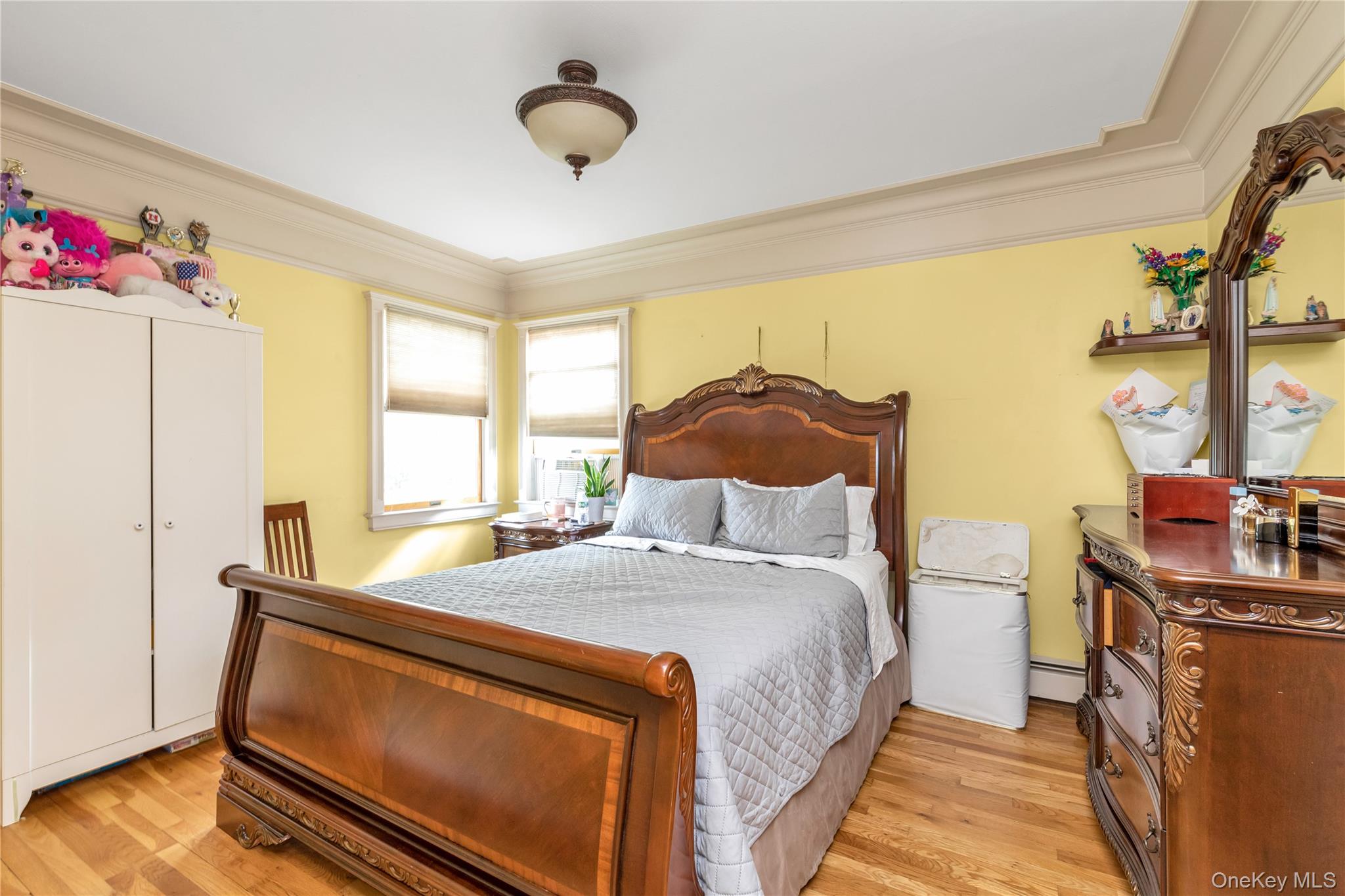 41 Jackson Avenue, Mineola, NY 11501