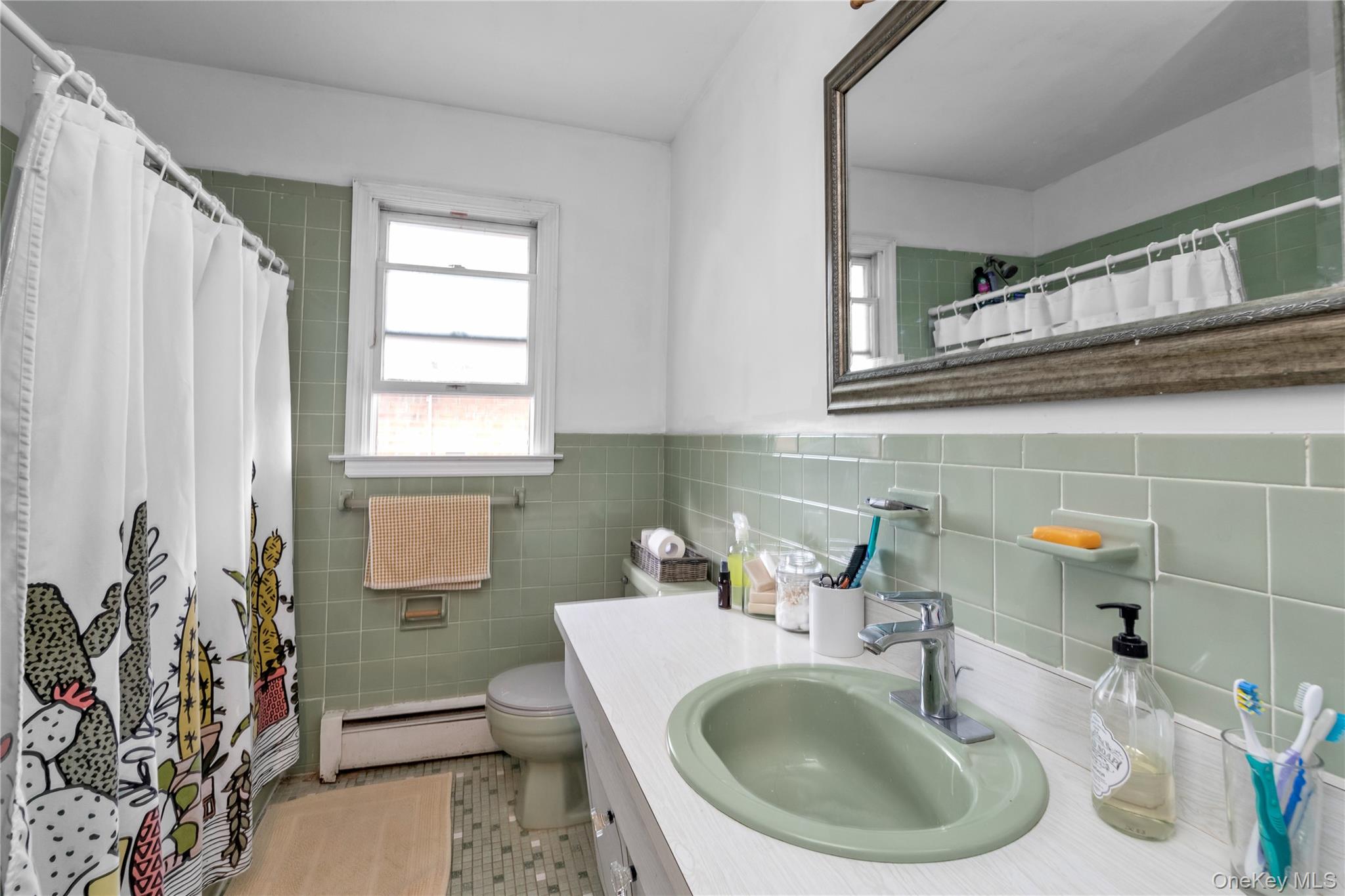 41 Jackson Avenue, Mineola, NY 11501