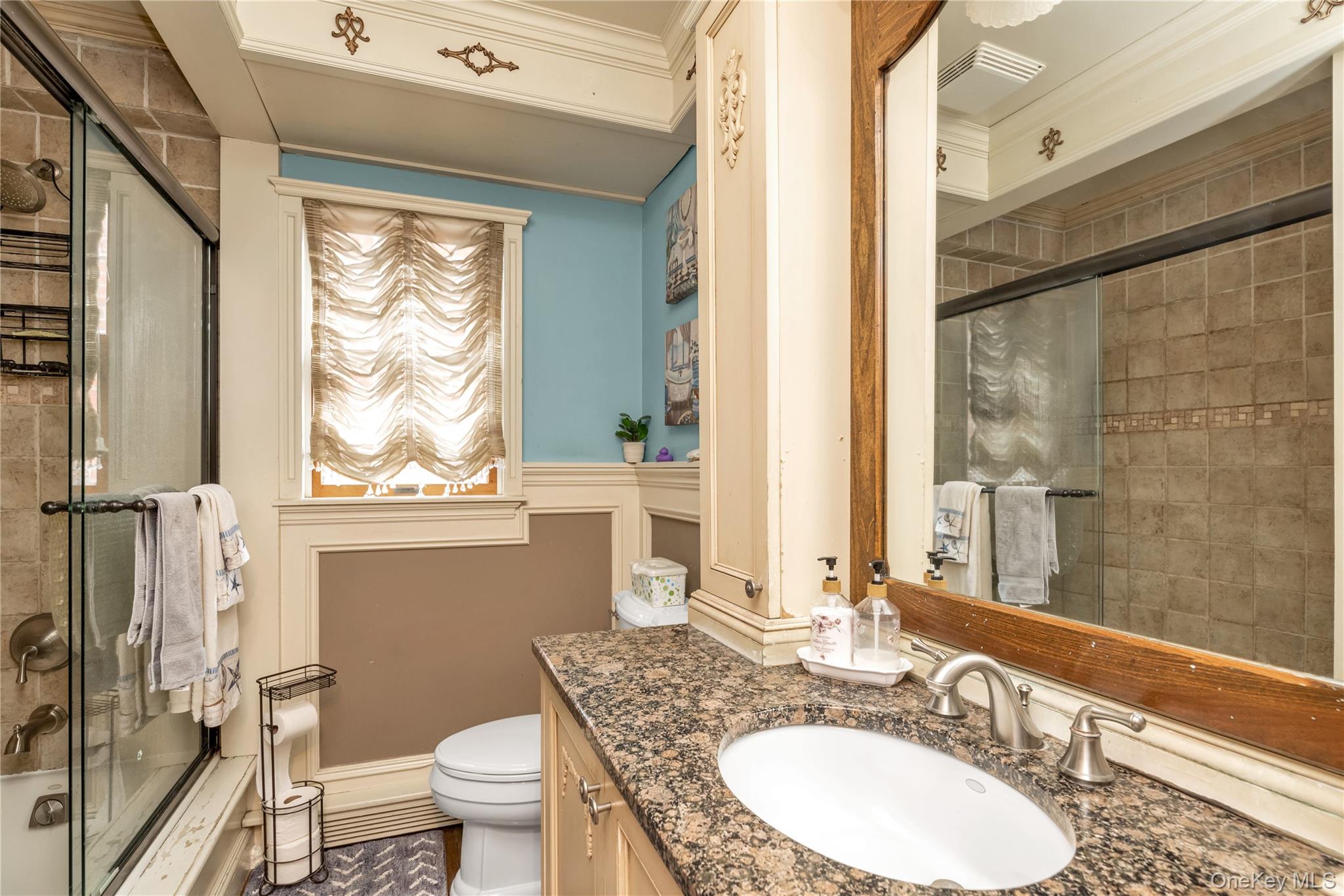 41 Jackson Avenue, Mineola, NY 11501