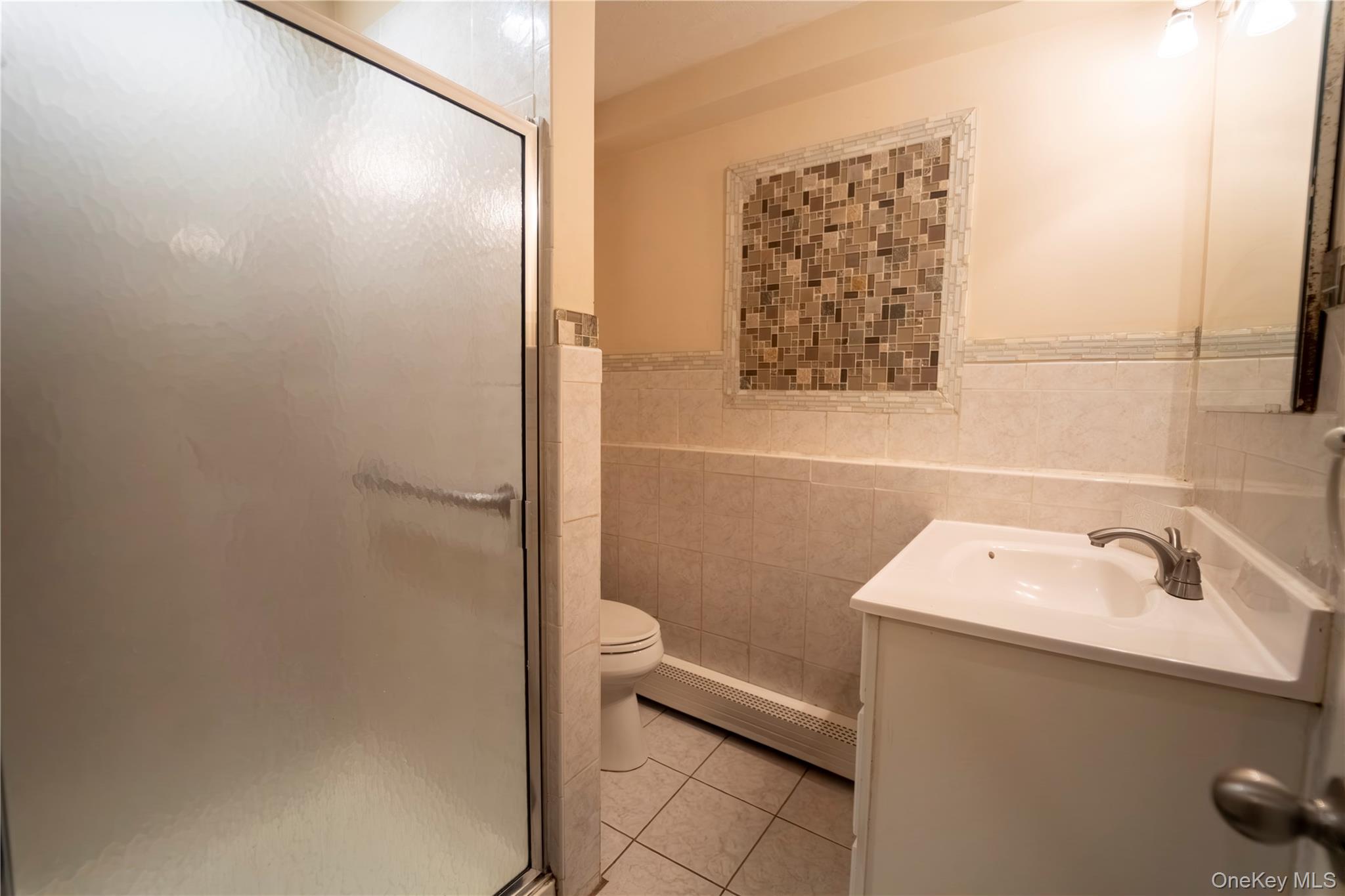 56 Suffolk Avenue, West Babylon, NY 11704