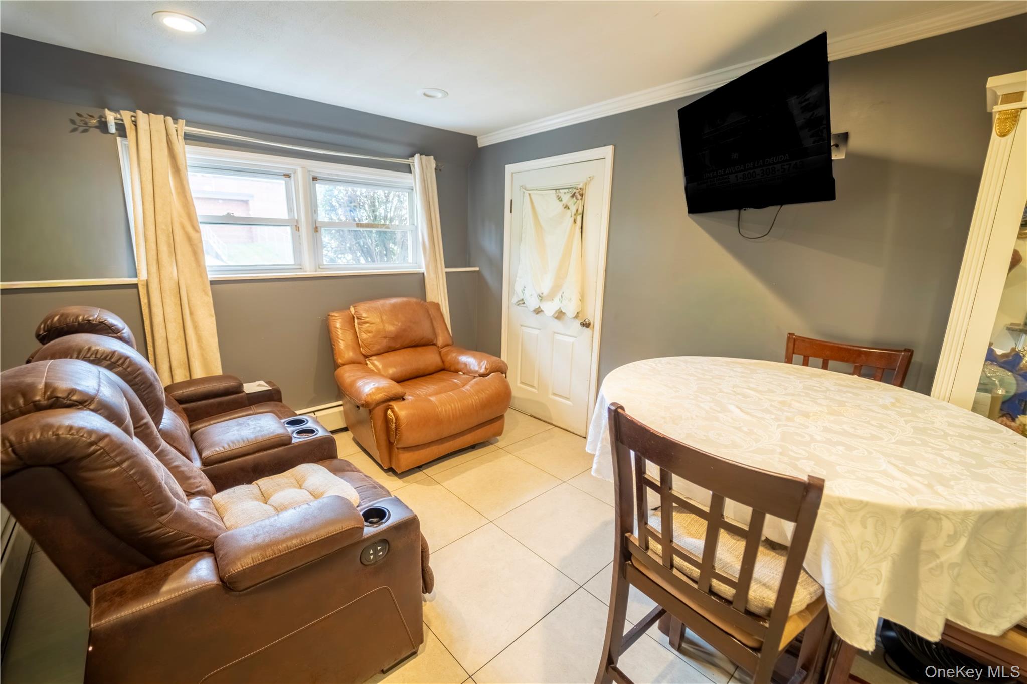 56 Suffolk Avenue, West Babylon, NY 11704