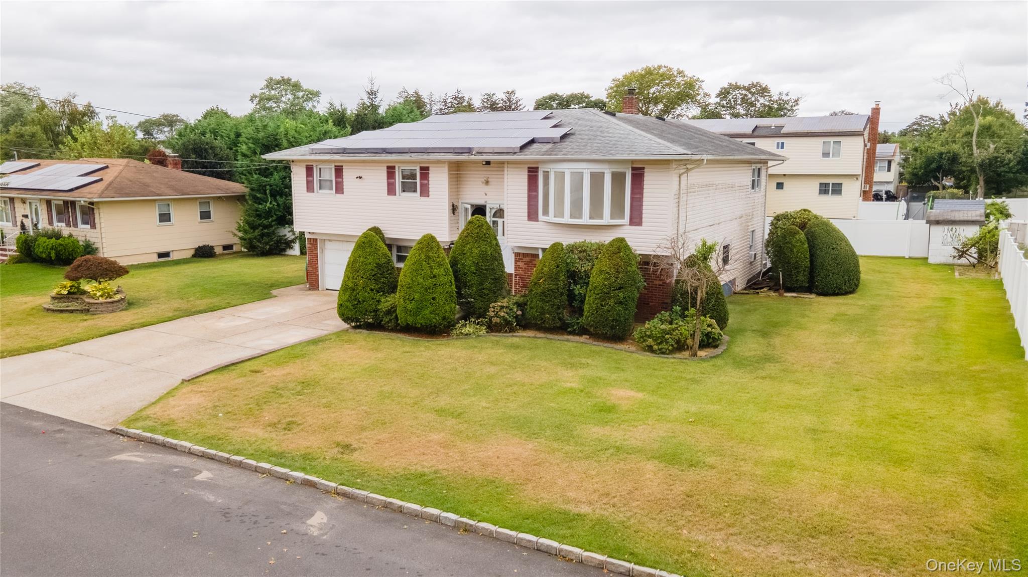 56 Suffolk Avenue, West Babylon, NY 11704