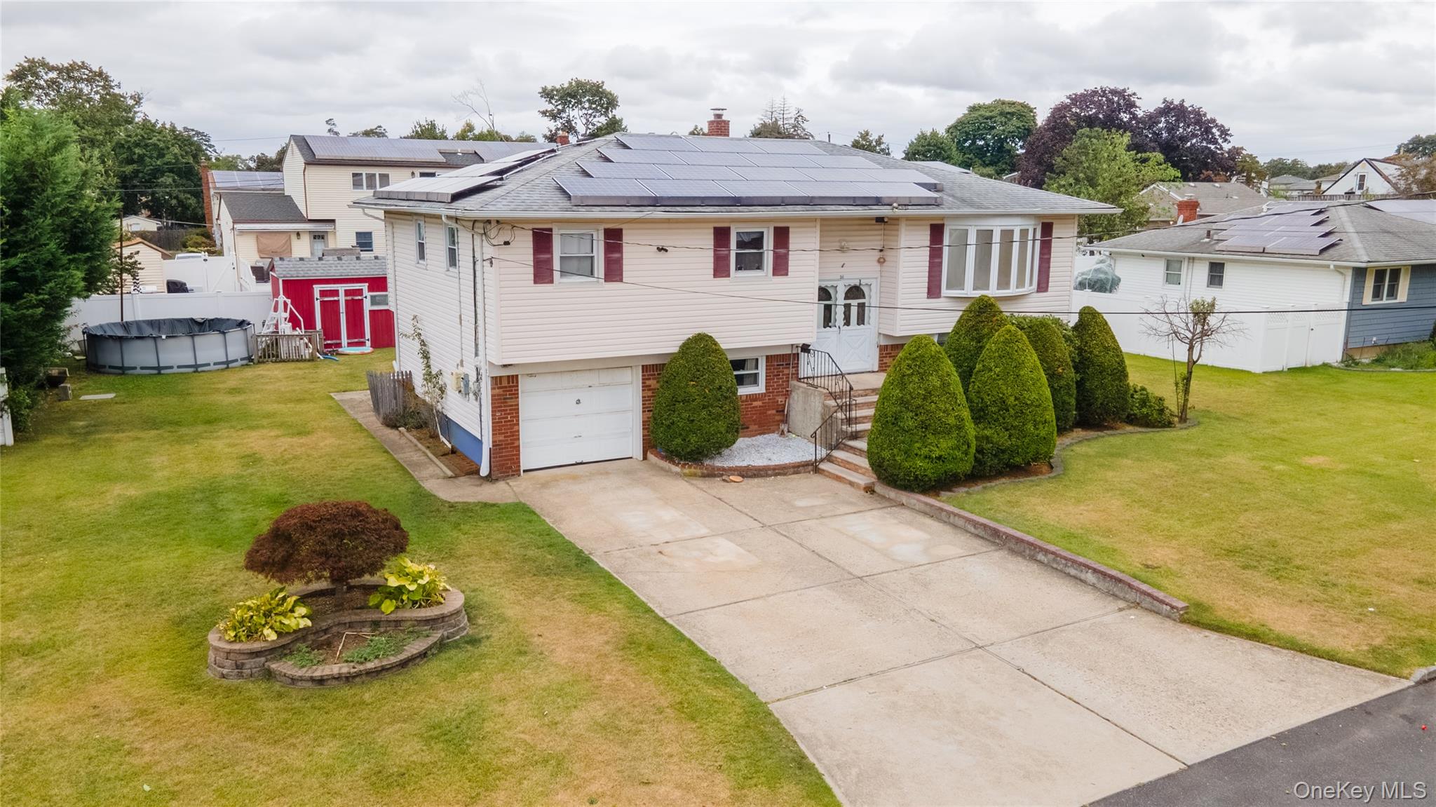 56 Suffolk Avenue, West Babylon, NY 11704