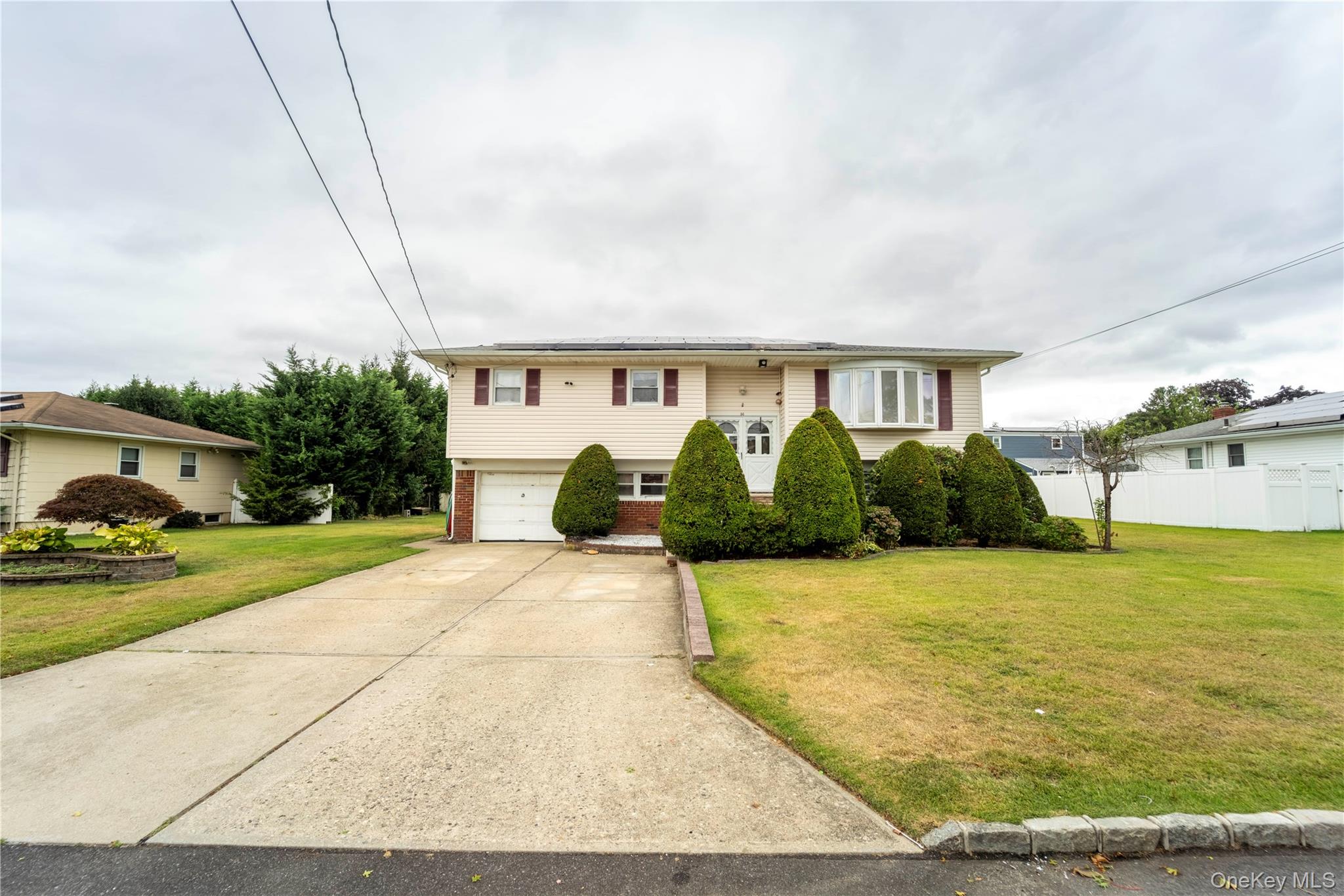 56 Suffolk Avenue, West Babylon, NY 11704