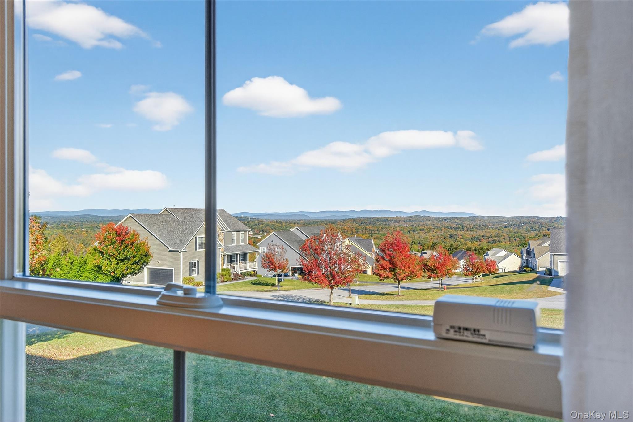 71 Ridgeline Drive, Poughkeepsie, NY 12603