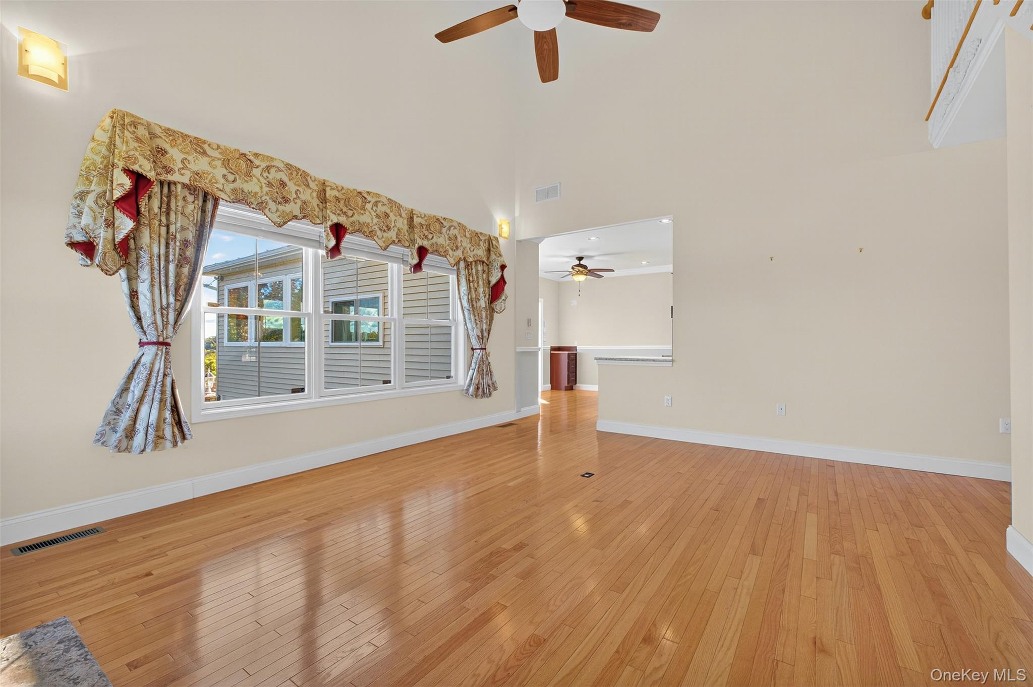 71 Ridgeline Drive, Poughkeepsie, NY 12603