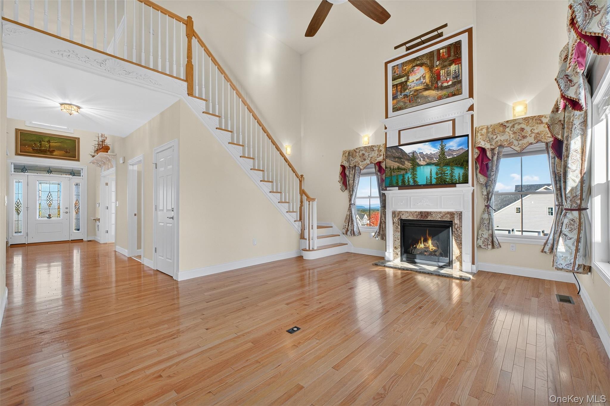 71 Ridgeline Drive, Poughkeepsie, NY 12603