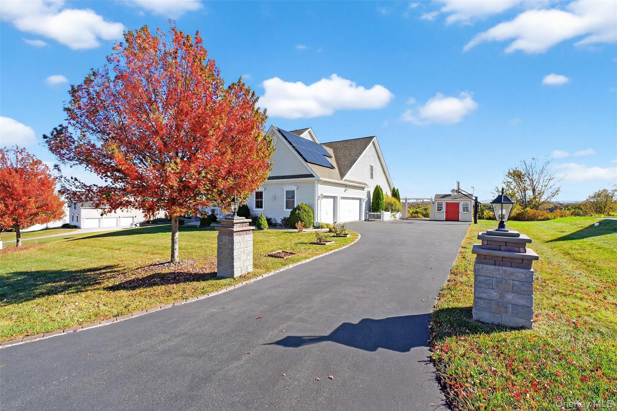 71 Ridgeline Drive, Poughkeepsie, NY 12603