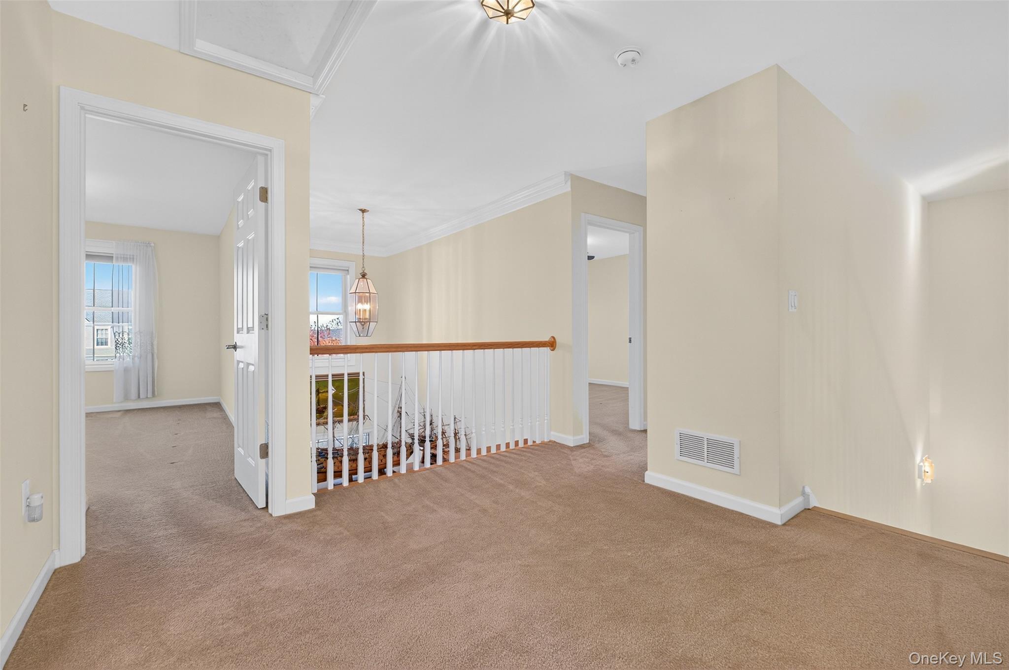 71 Ridgeline Drive, Poughkeepsie, NY 12603