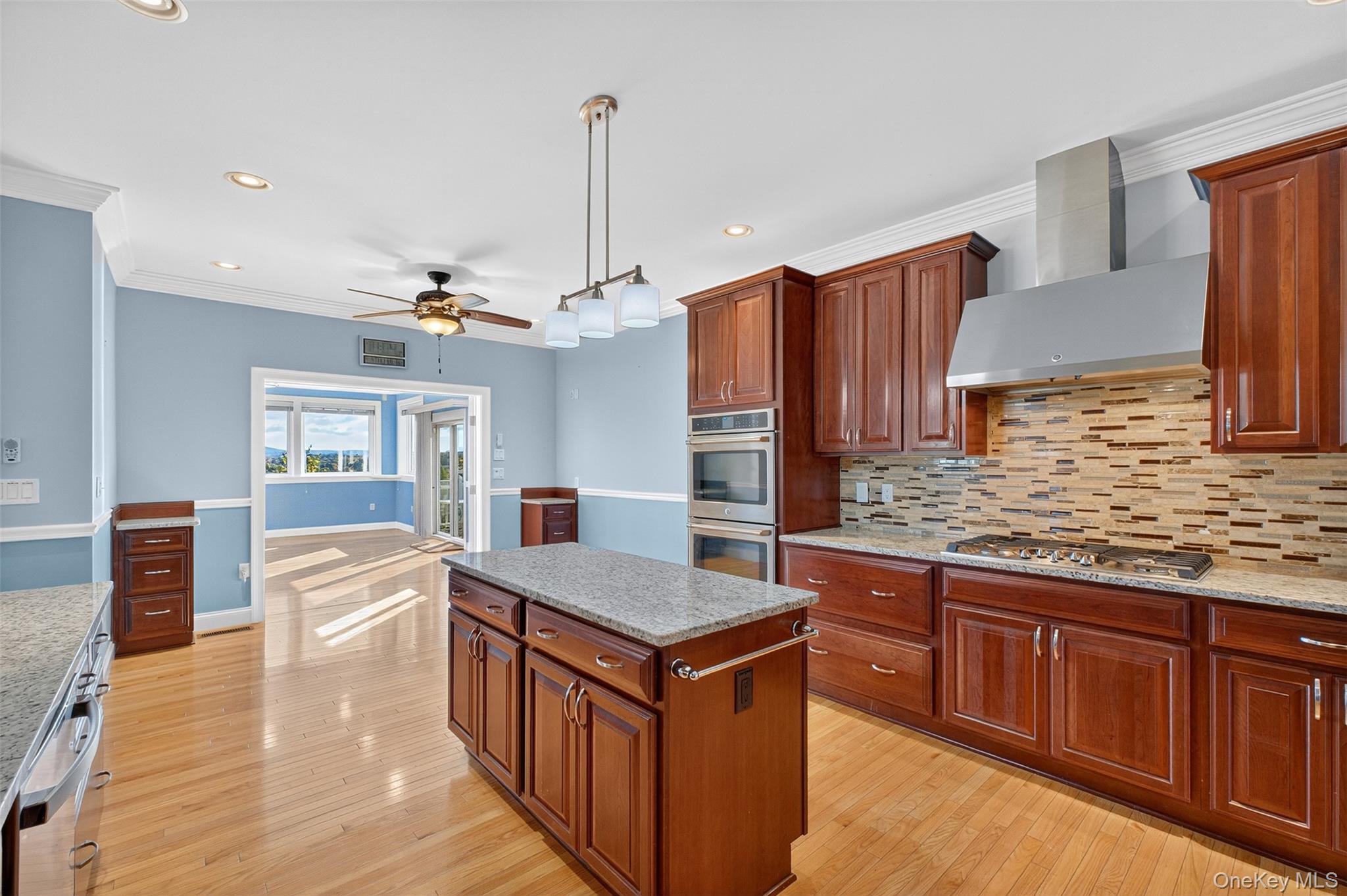 71 Ridgeline Drive, Poughkeepsie, NY 12603