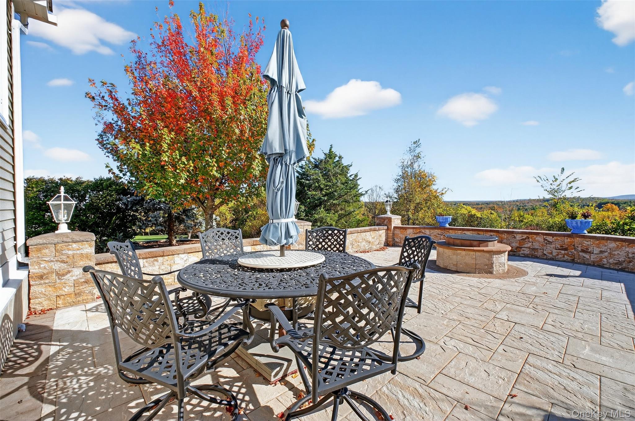 71 Ridgeline Drive, Poughkeepsie, NY 12603