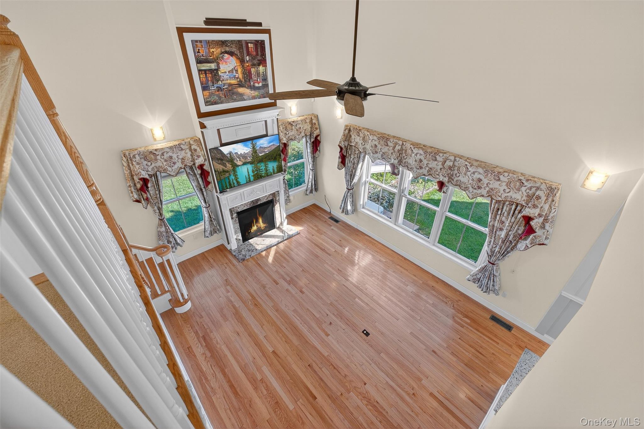 71 Ridgeline Drive, Poughkeepsie, NY 12603