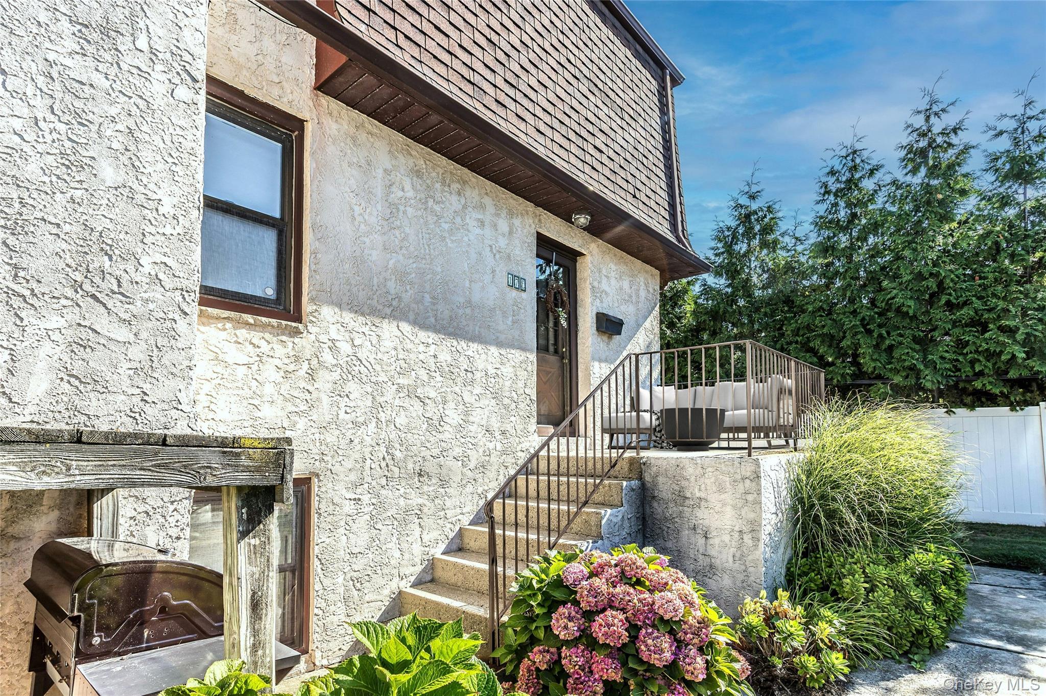 136 Albany Boulevard # 17E, Atlantic Beach, NY 11509