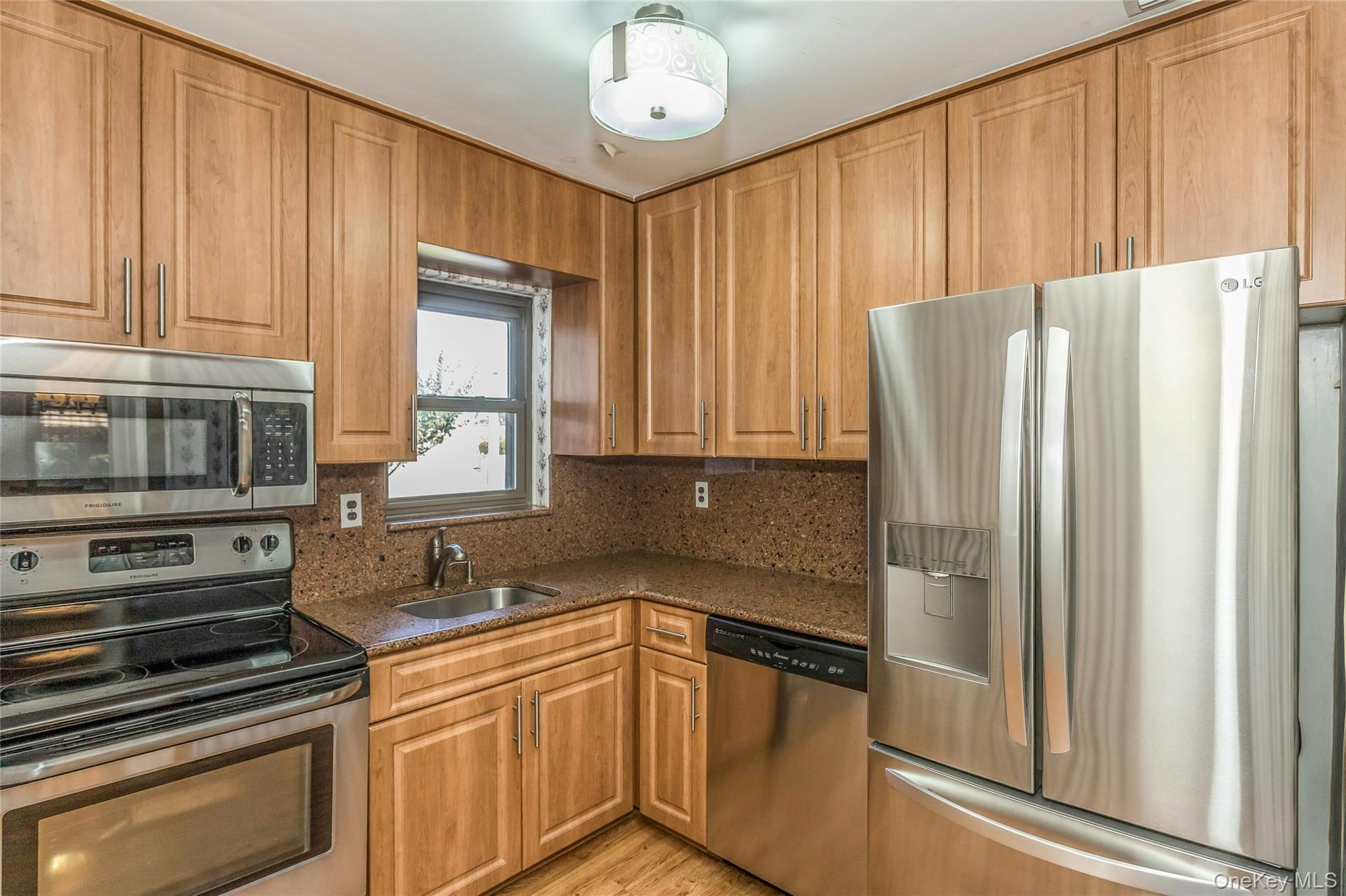 136 Albany Boulevard # 17E, Atlantic Beach, NY 11509