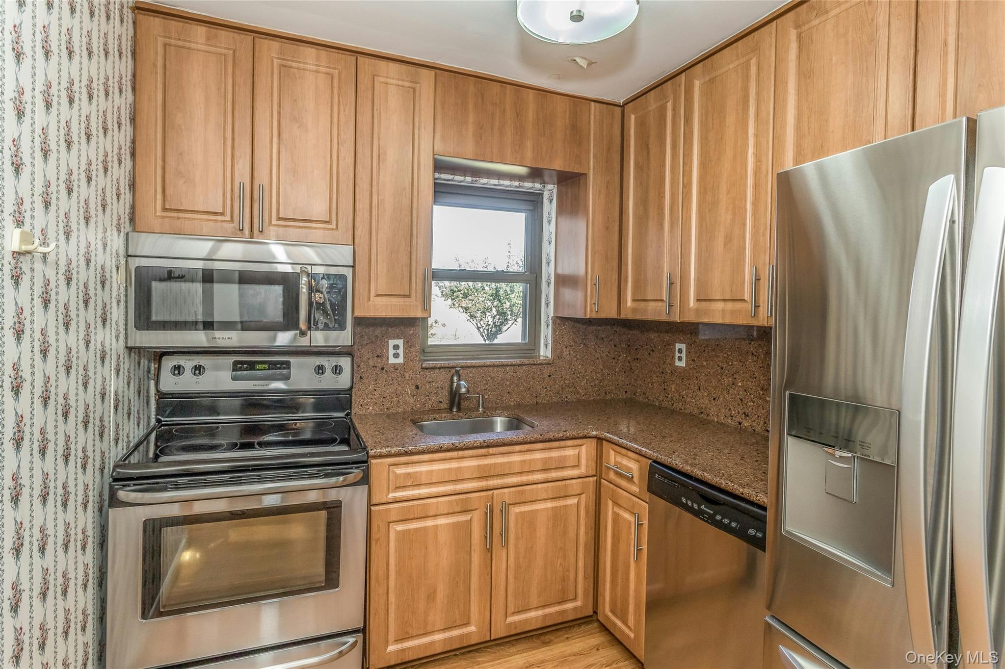 136 Albany Boulevard # 17E, Atlantic Beach, NY 11509