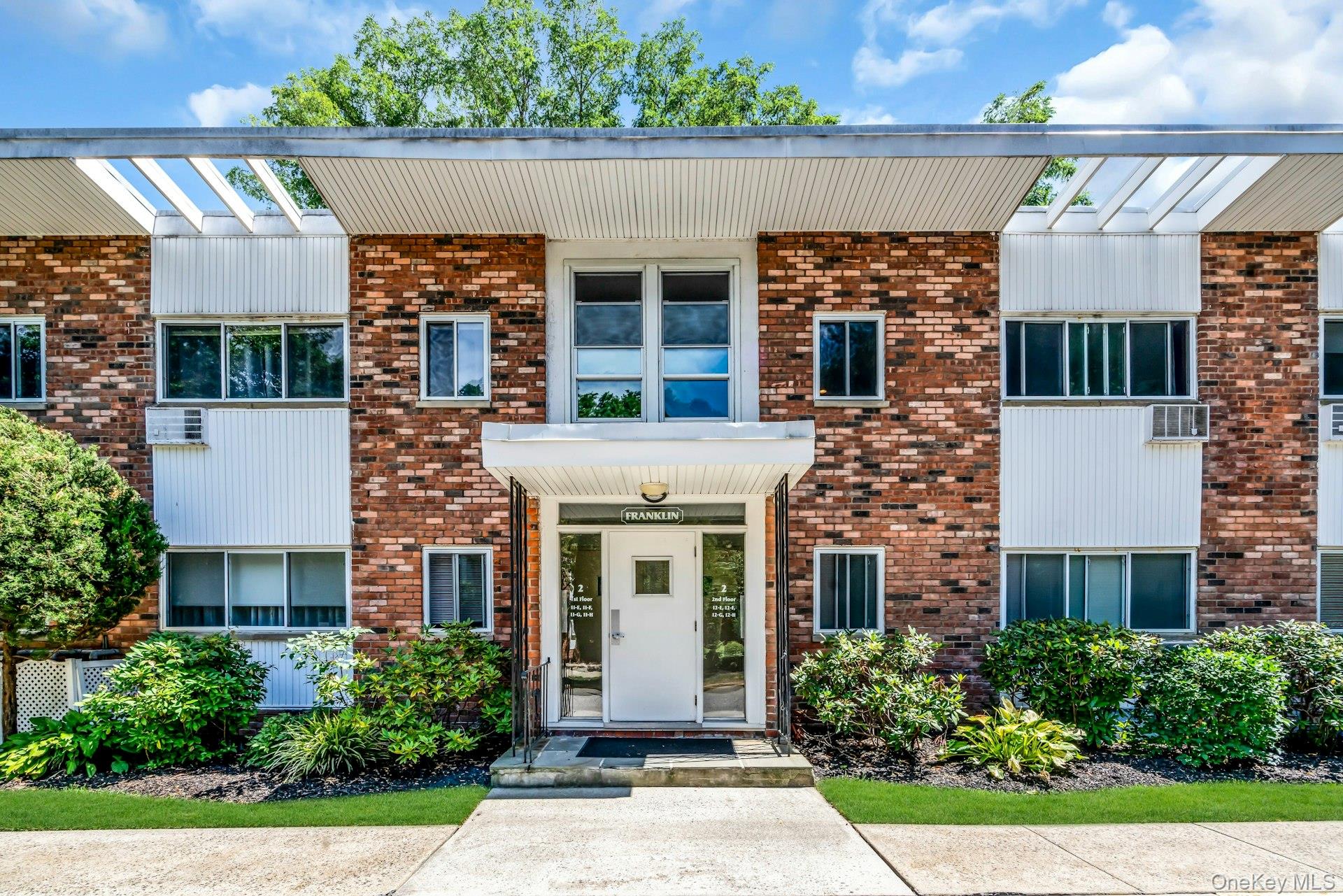 200 Lexington Avenue # 12H, Oyster Bay, NY 11771