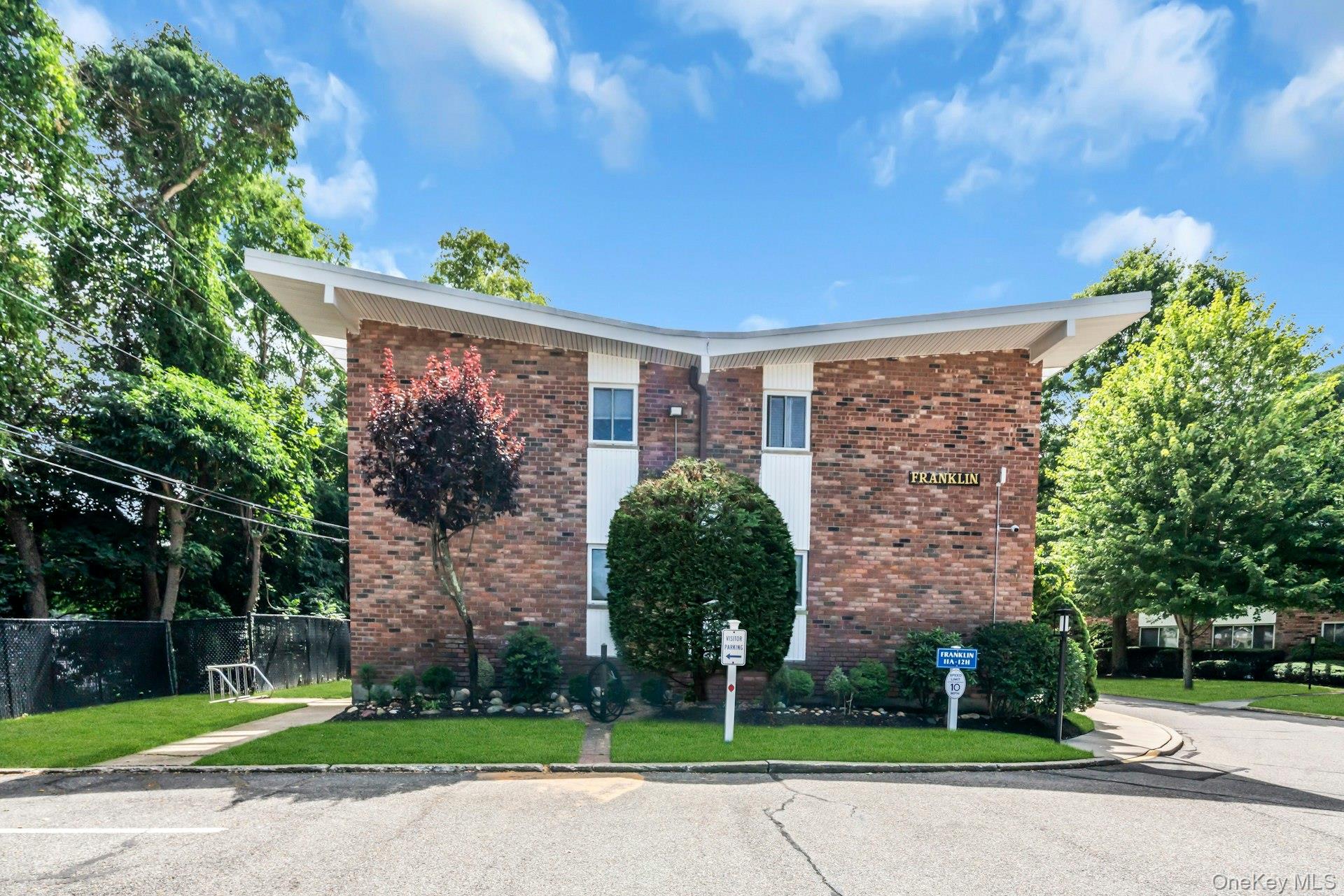 200 Lexington Avenue # 12H, Oyster Bay, NY 11771