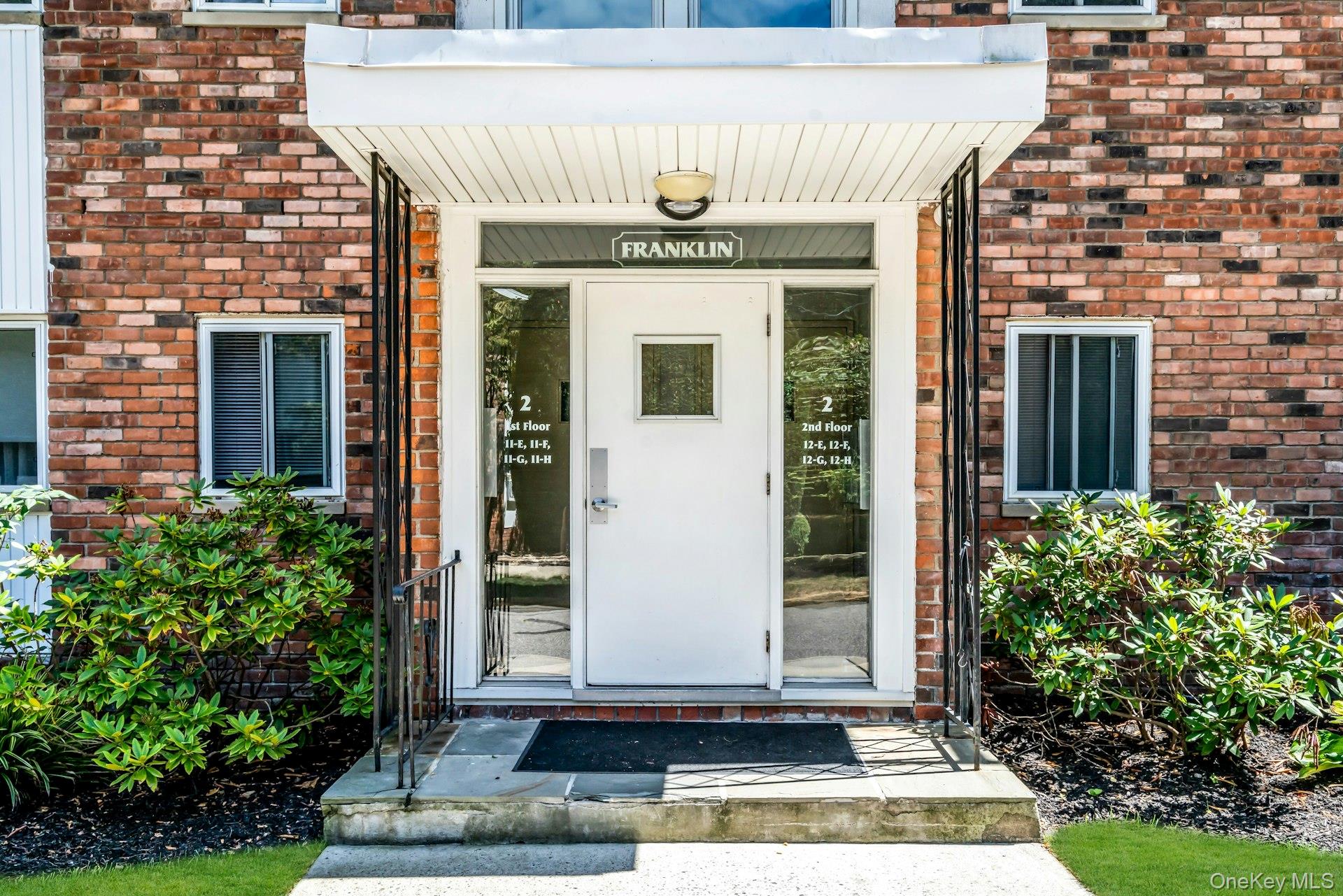 200 Lexington Avenue # 12H, Oyster Bay, NY 11771