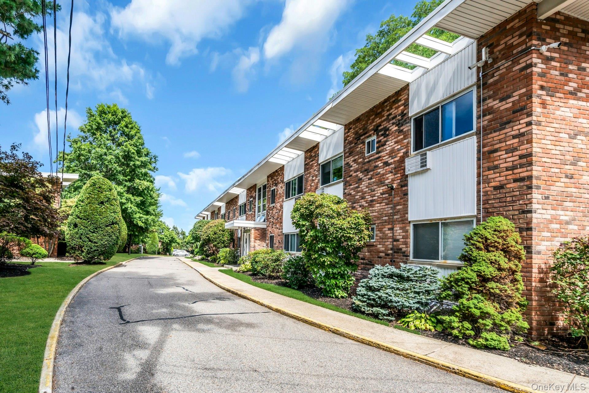 200 Lexington Avenue # 12H, Oyster Bay, NY 11771