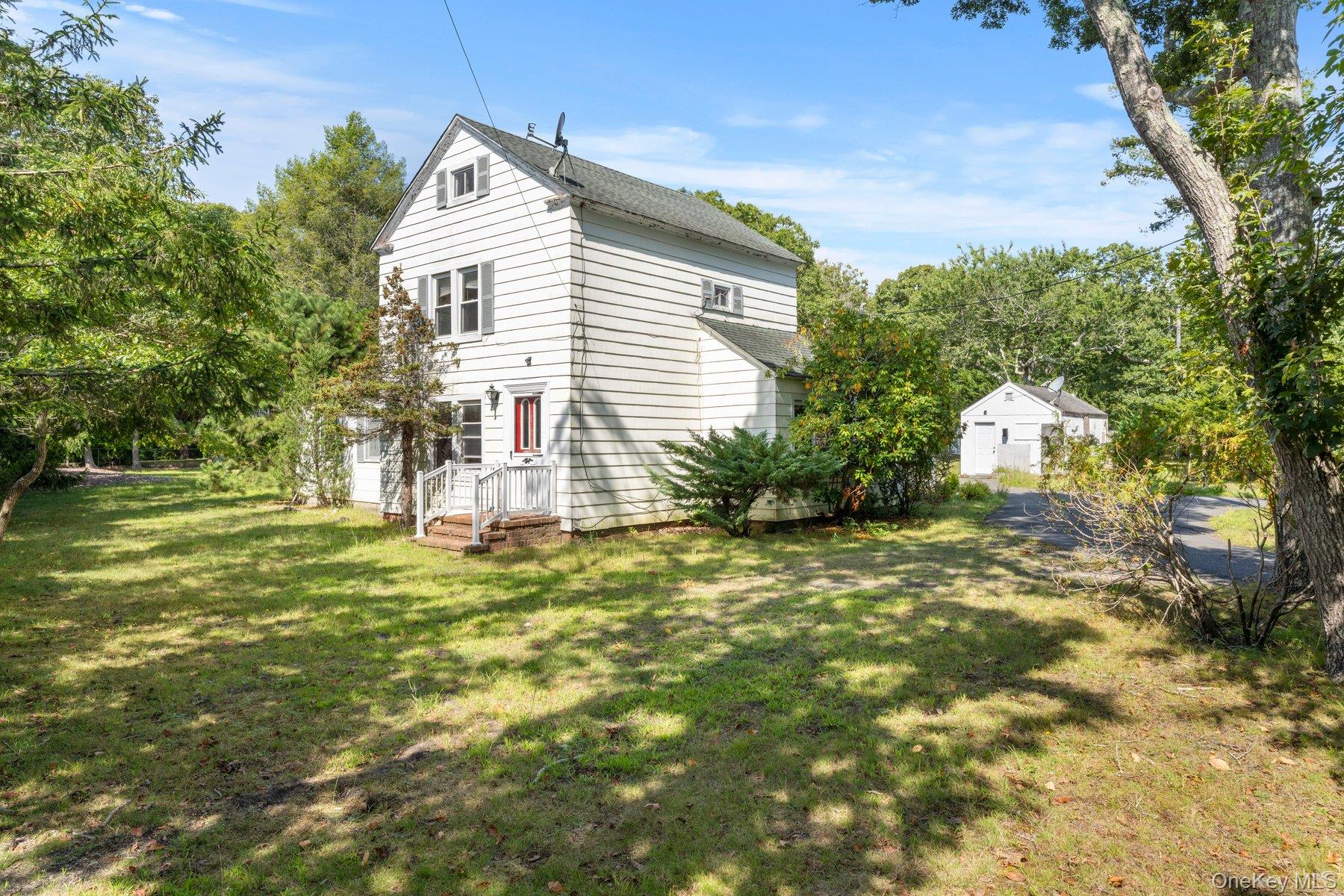 39 & 41 Foster Road, Quogue, NY 11959