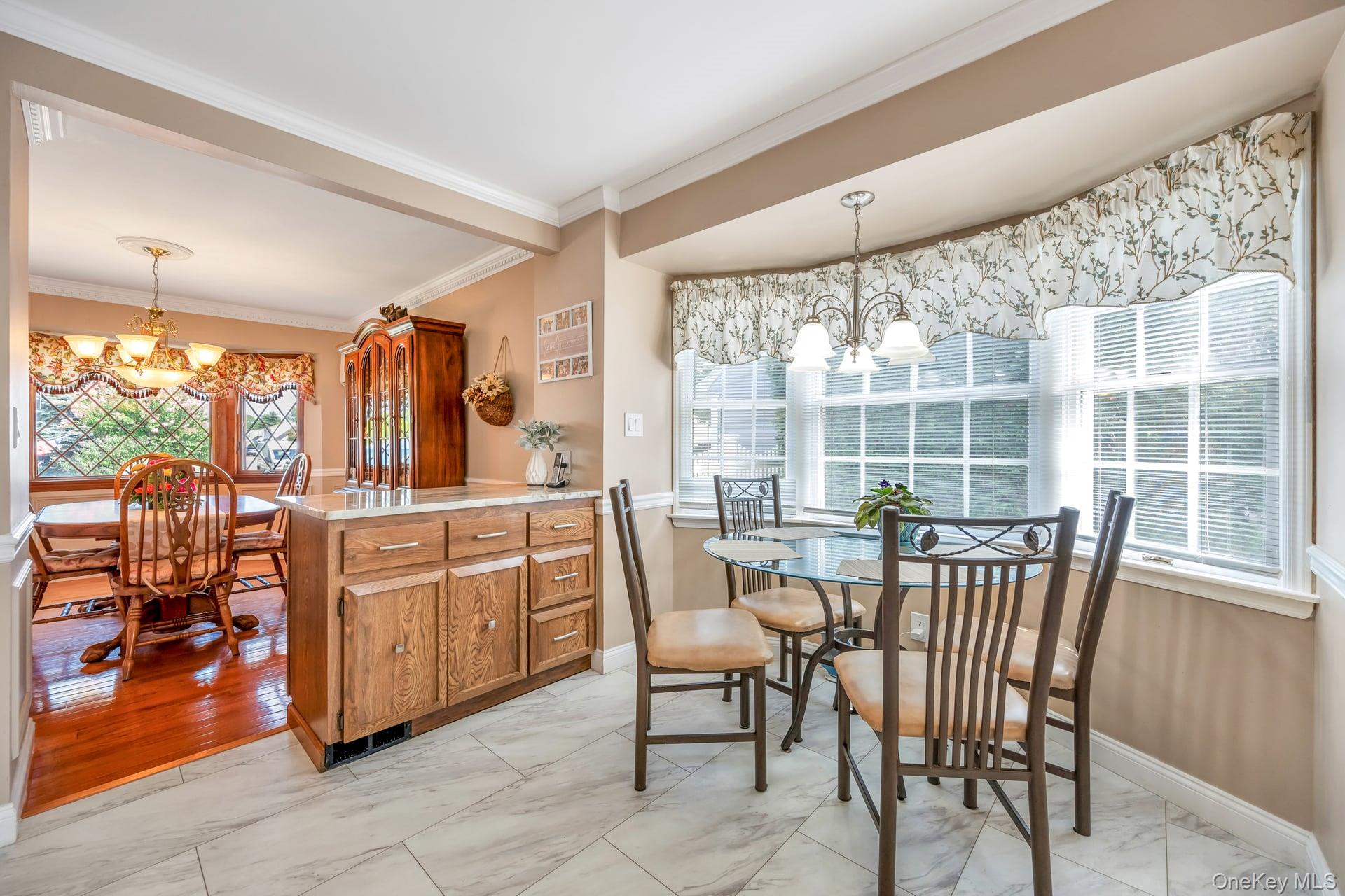 62 Vincent Road, Hicksville, NY 11801