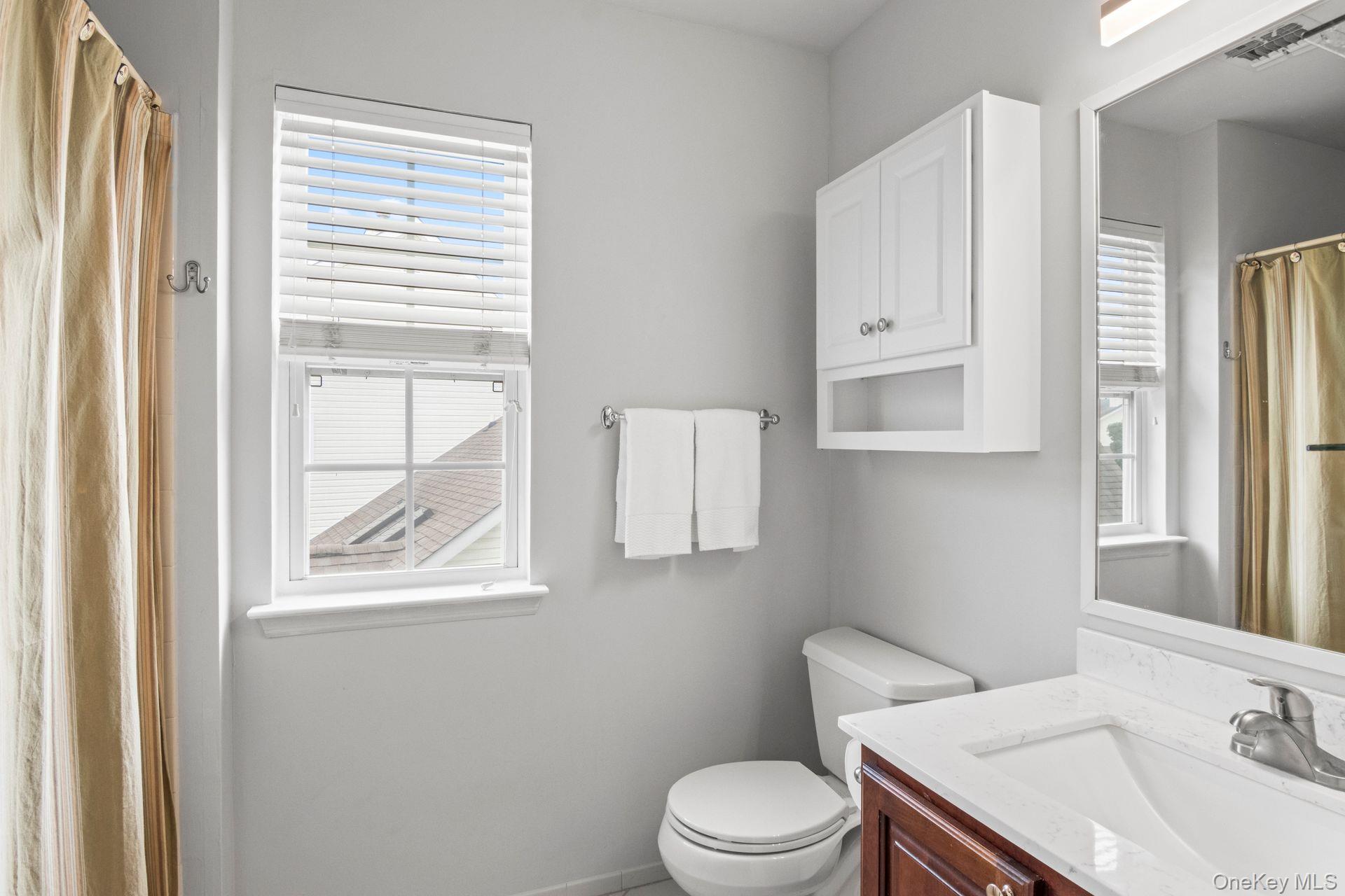 37 Constantine Way, Mount Sinai, NY 11766