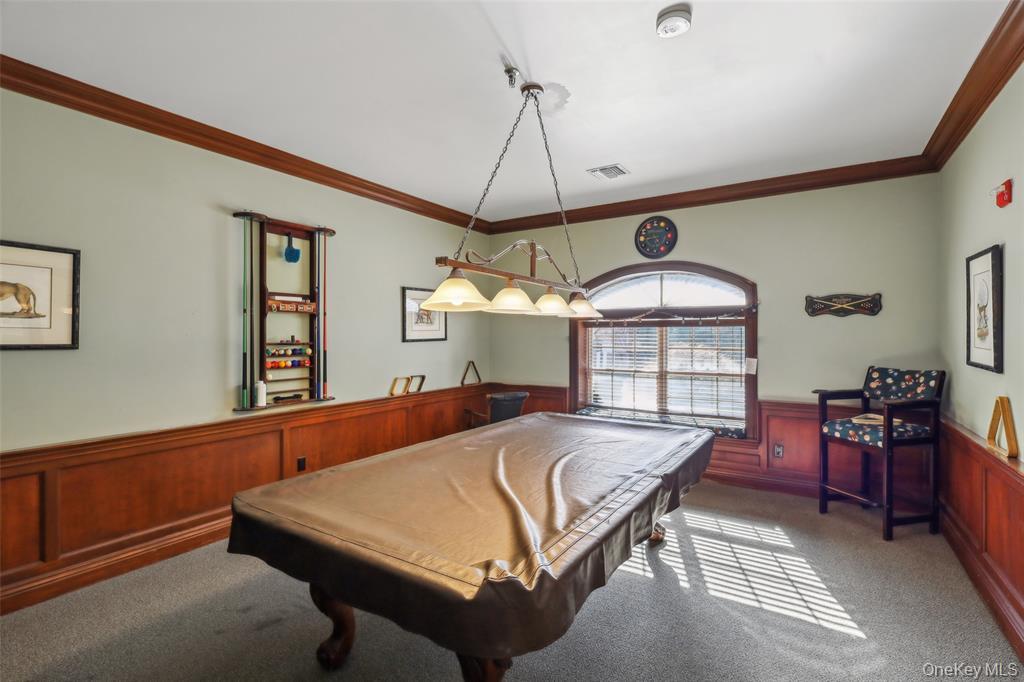 37 Constantine Way, Mount Sinai, NY 11766