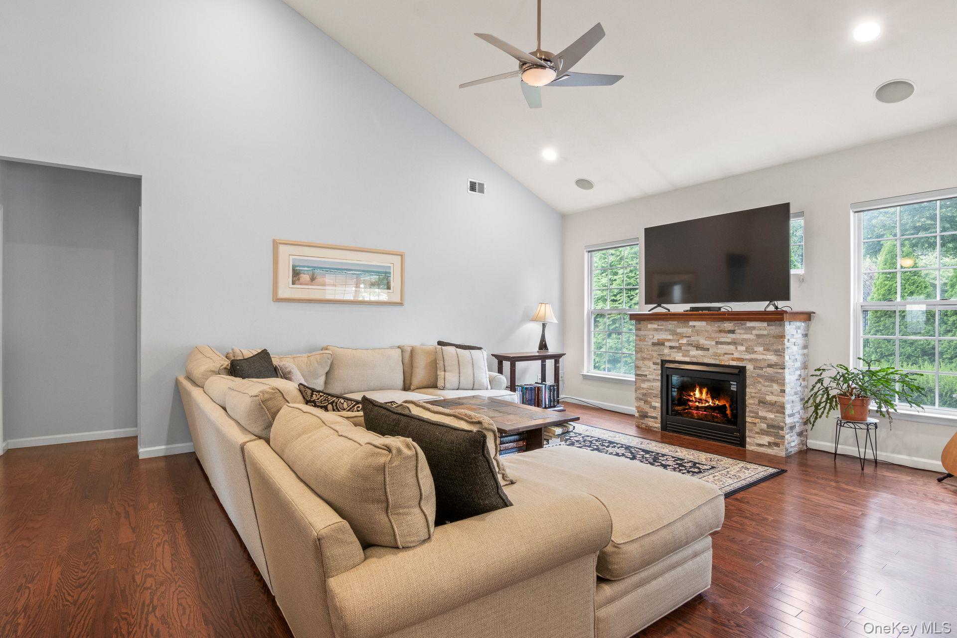 37 Constantine Way, Mount Sinai, NY 11766