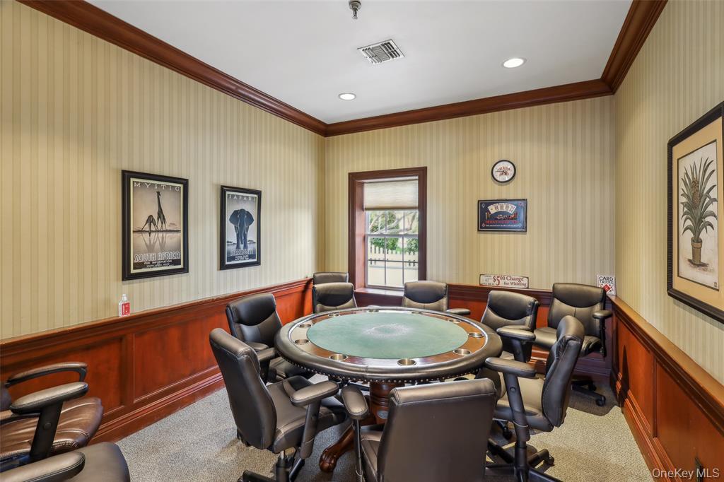 37 Constantine Way, Mount Sinai, NY 11766