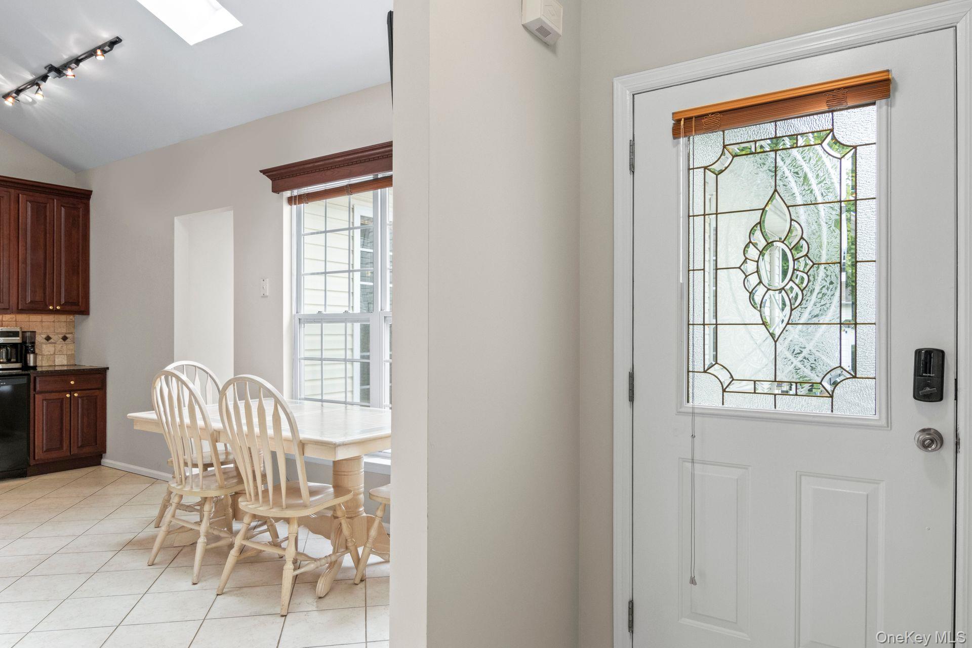 37 Constantine Way, Mount Sinai, NY 11766